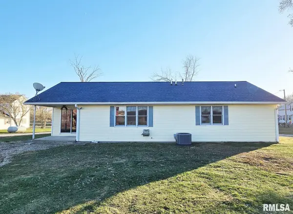 1129 1650 E AVE, Vandalia, IL 62471