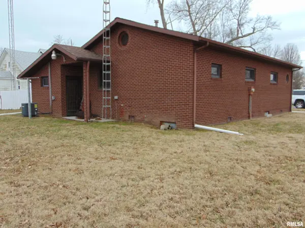 609 WASHINGTON AVE, Dowell, IL 62927