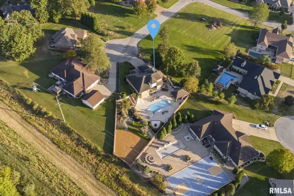 1506 Baltusrol DR, Marion, IL 62959