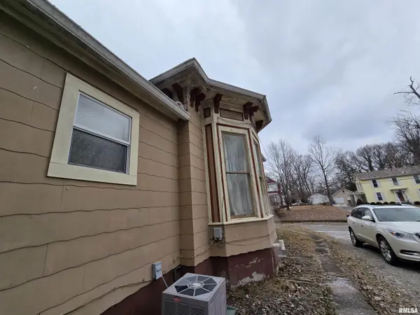 917 TAYLOR AVE Mt Vernon, IL 62864