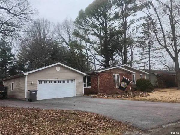 115 Weisbrook LN, Carterville, IL 62918