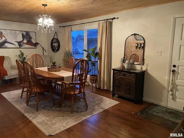 115 Weisbrook LN, Carterville, IL 62918