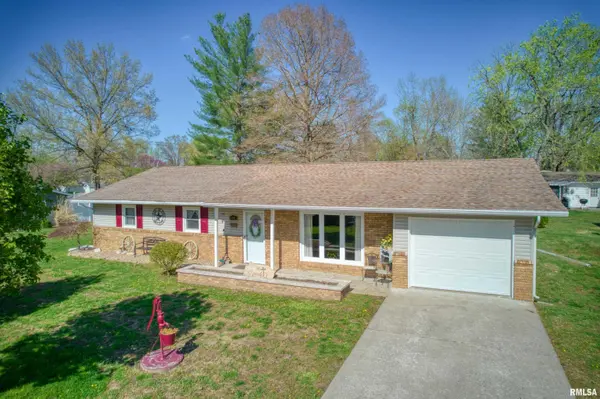 1006 Roberta DR, Murphysboro, IL 62966