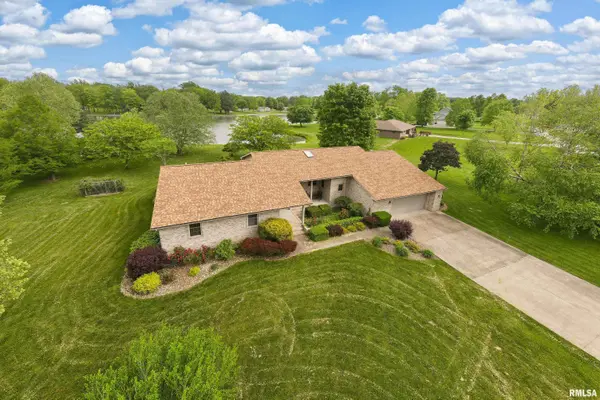 3880 FAWN DR, Marion, IL 62959