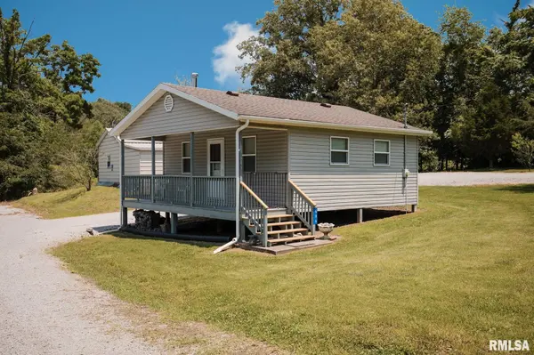 606 W Law ST, Orient, IL 62874
