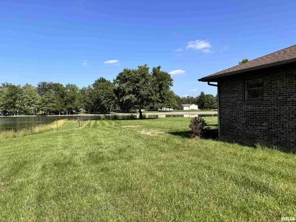 3826 FAWN DR, Marion, IL 62959