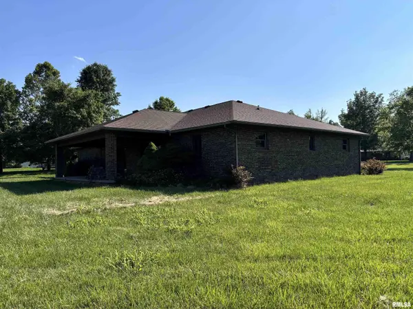 3826 FAWN DR, Marion, IL 62959