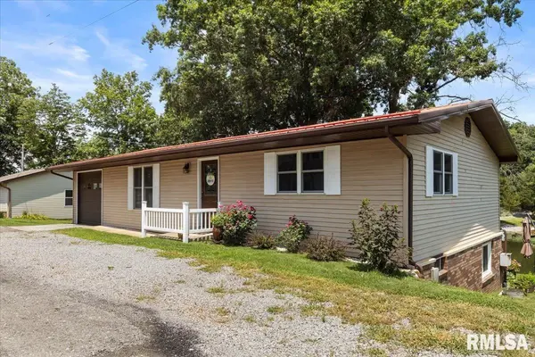 468 Clifty Heights DR, Marion, IL 62959