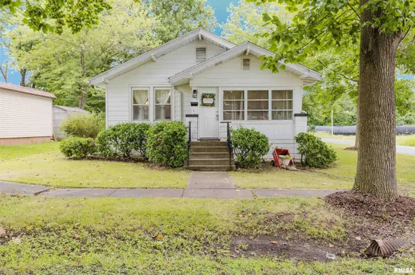 220 S 8TH ST, Herrin, IL 62948