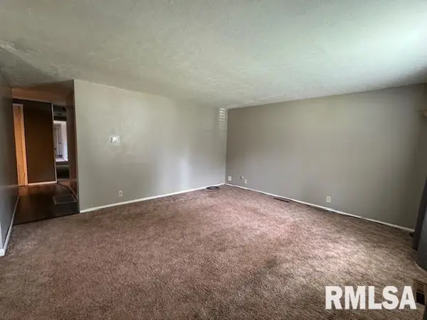 521 S 5TH ST, Herrin, IL 62948