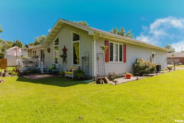 1203 Hadfield ST, Marion, IL 62959