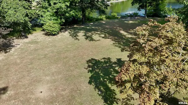 00 E SUNNYSIDE LN, Benton, IL 62812