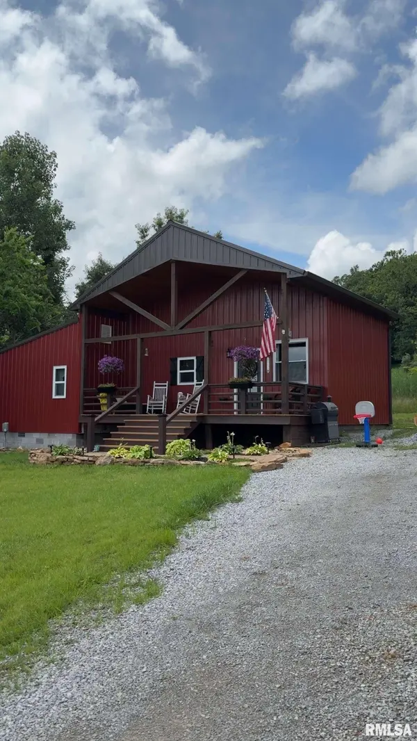 905 Dog Walk RD,  Equality,  IL 62934