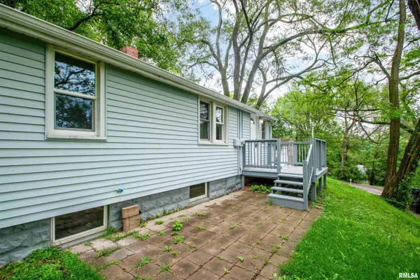 407 LAWNDALE AVE, Creve Coeur, IL 61610