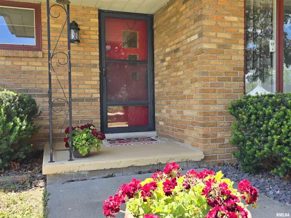 4618 W SANDRON AVE, Bartonville, IL 61607