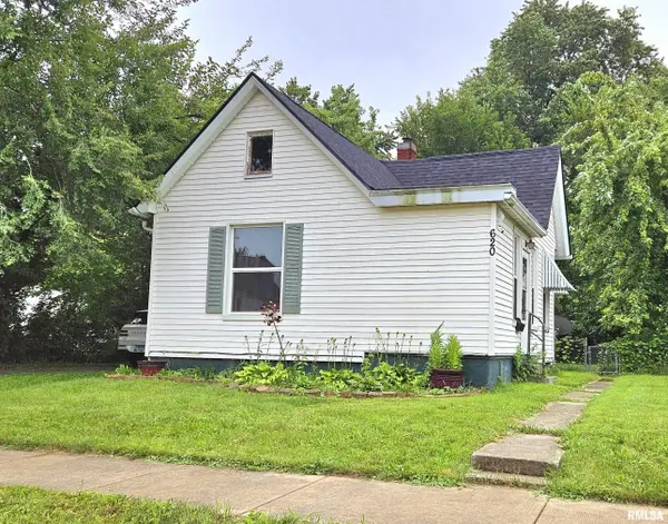 620 E ASH ST, Canton, IL 61520