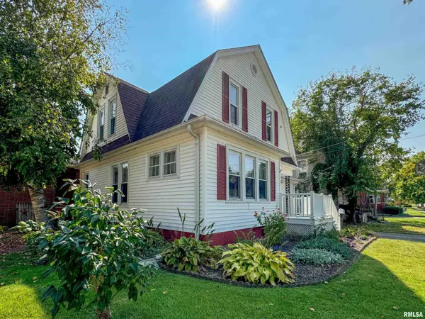 461 N 3RD AVE, Canton, IL 61520