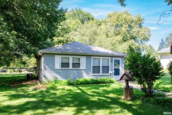 927 S STEWART ST, Creve Coeur, IL 61610-4147