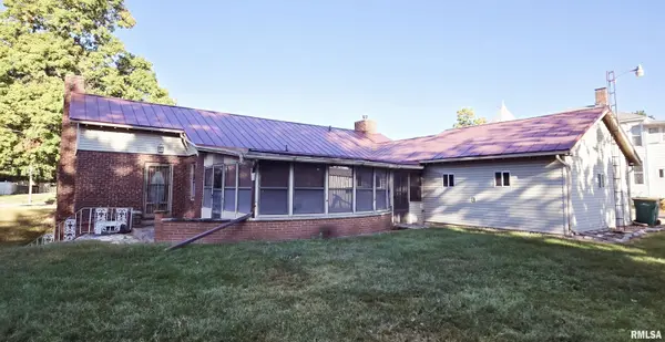1173 N KELLOGG ST, Galesburg, IL 61401