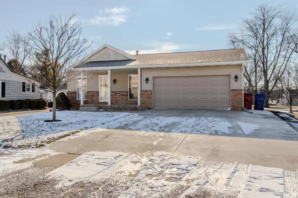 240 W ILLINOIS ST, Brimfield, IL 61517