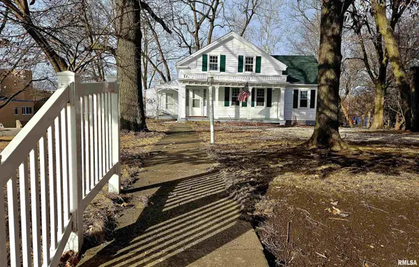 180 MARTIN AVE, Canton, IL 61520