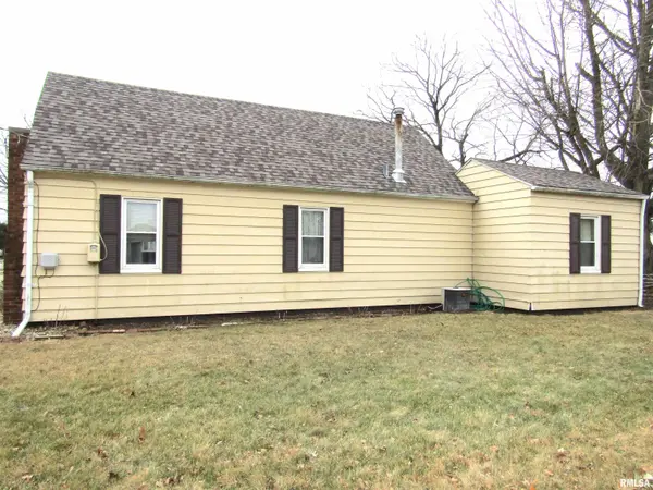 115 E JEFFERSON ST, Cuba, IL 61427