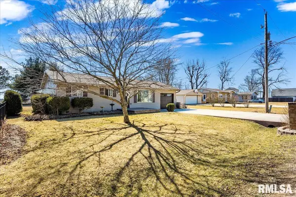12906 W CENTER ST, Hanna City, IL 61536