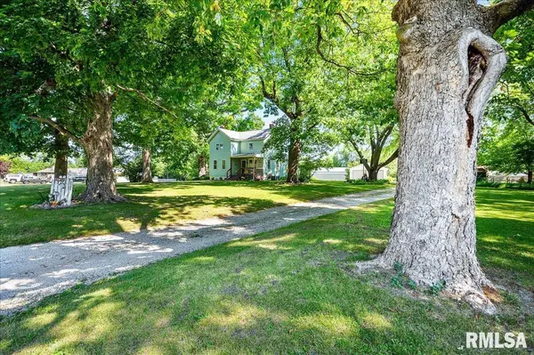 1703 BLOOMINGTON RD, East Peoria, IL 61611