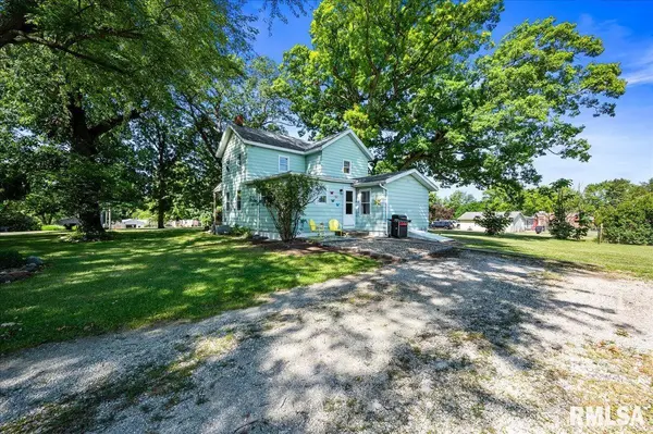 1703 BLOOMINGTON RD, East Peoria, IL 61611
