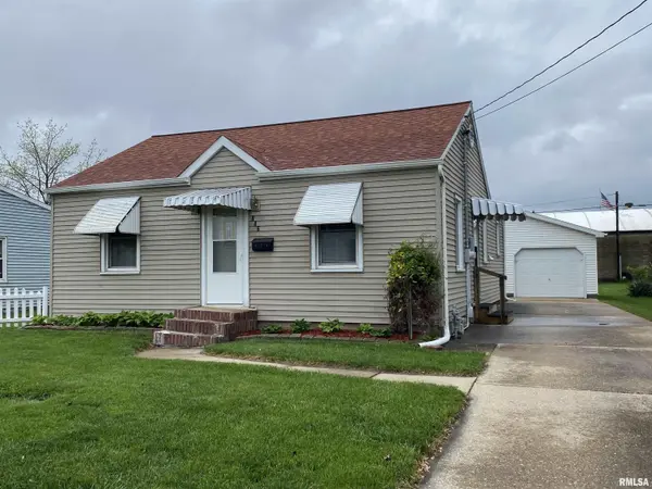 846 S 7TH AVE, Canton, IL 61520