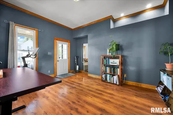 203 E PINE ST, Dunlap, IL 61525