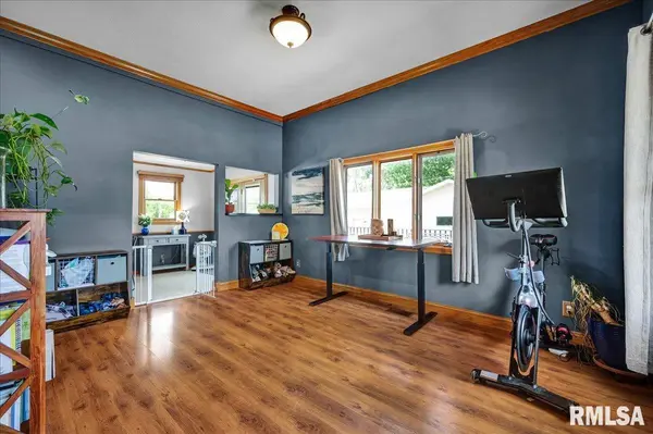 203 E PINE ST, Dunlap, IL 61525
