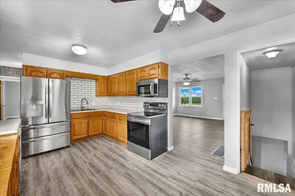 14100 GLASFORD-CANTON RD, Glasford, IL 61533