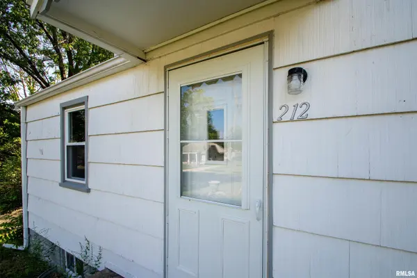 212 ESSER ST, Washington, IL 61571