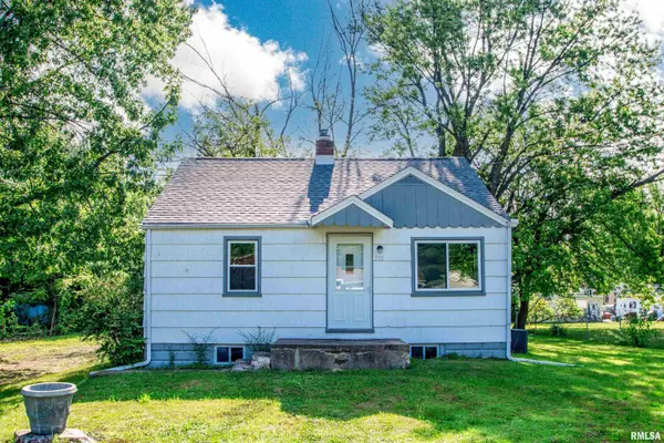 212 ESSER ST, Washington, IL 61571
