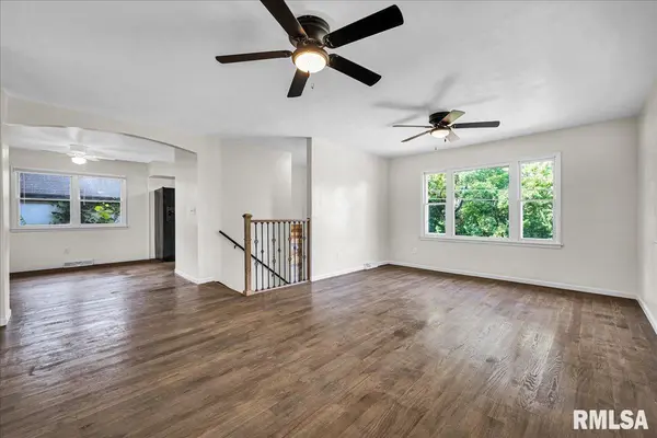 548 HILLCREST TER, Creve Coeur, IL 61610