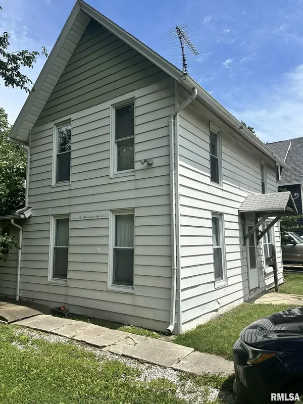 512 E CALHOUN ST, Macomb, IL 61455