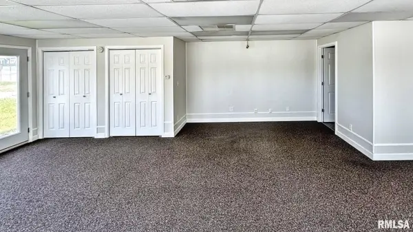 1112 S PARK AVE, Herrin, IL 62948