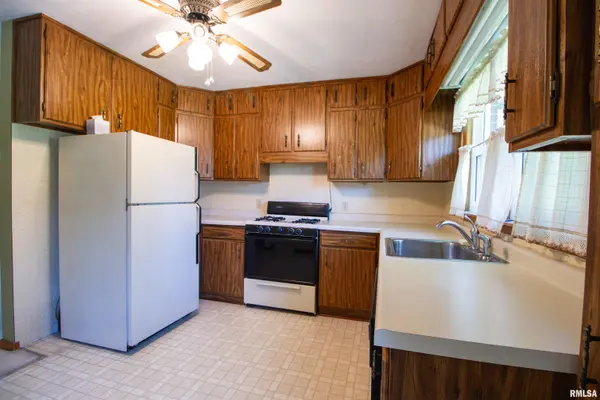 1609 W Acre D. 0 DR, Muscatine, IA 52761