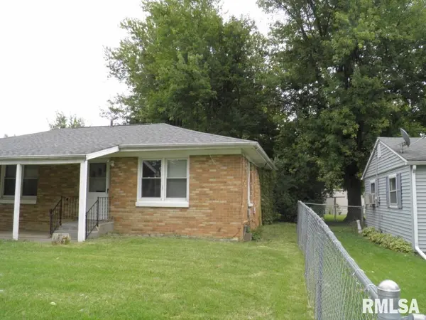 4308 10TH ST, East Moline, IL 61264