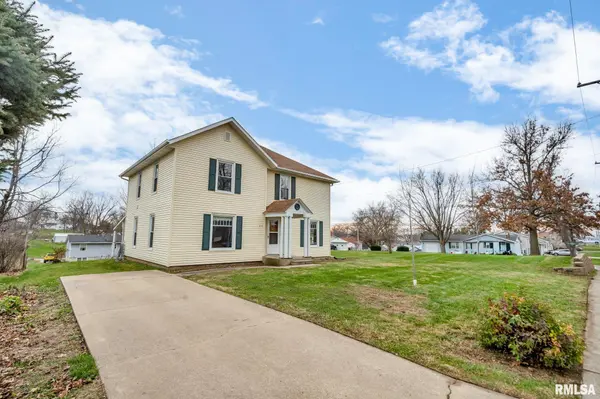 617 S 5TH ST, Maquoketa, IA 52060
