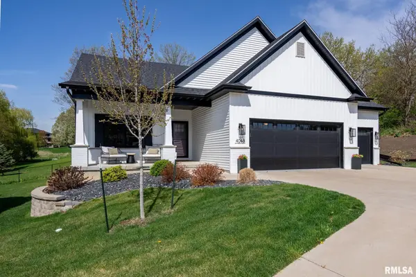 4048 MEADOWLARK CT, Bettendorf, IA 52722
