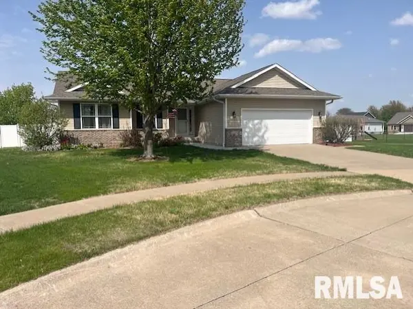1611 Carson CT, Davenport, IA 52804