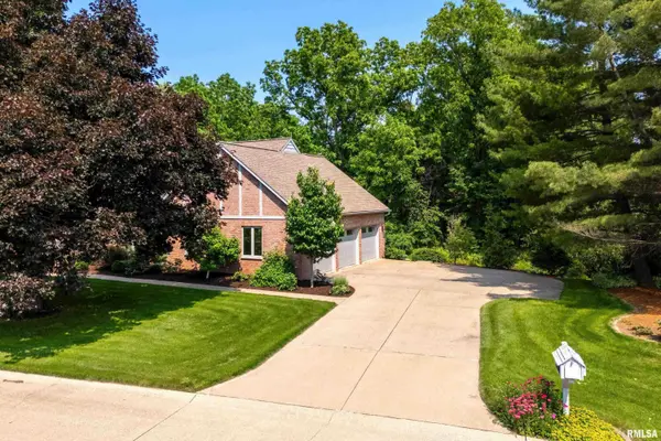 2700 11TH Street Court, Moline, IL 61265