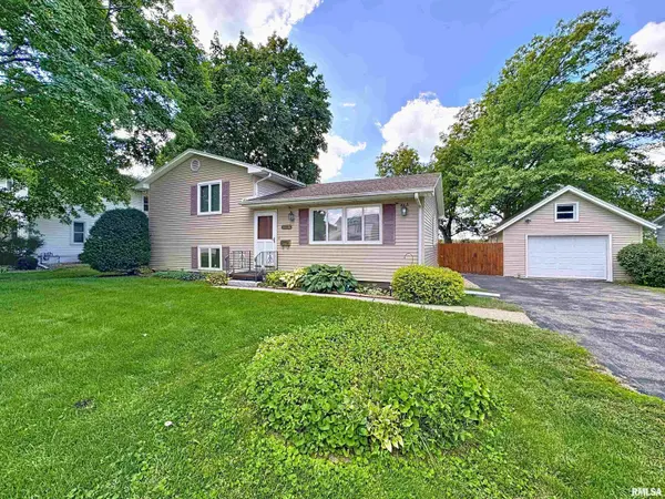 303 N WEST ST, Cambridge, IL 61238-1036