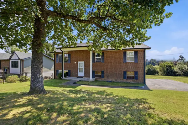 4200 Shady Oak Drive, Ooltewah, TN 37363