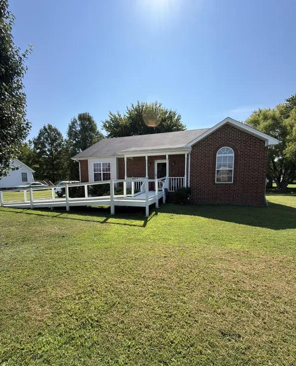 107 Kenwood Dr, Portland, TN 37148