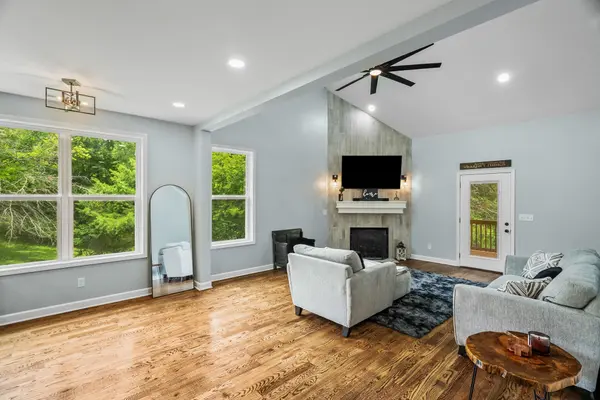 1925 Normerle Dr, Goodlettsville, TN 37072