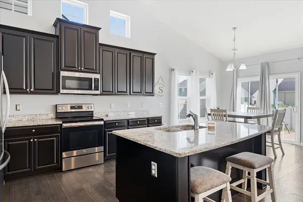 2827 Leatherwood Dr, Murfreesboro, TN 37128