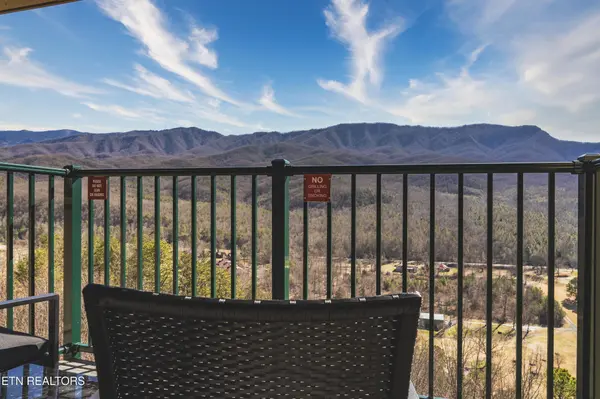 3710 Weber Rd #303, Gatlinburg, TN 37738